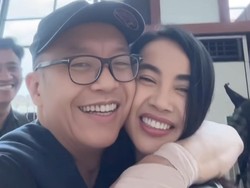 Dearly Joshua Bagikan Momen Bareng Ari Lasso Usai Umumkan Putus: Cinta Mengalahkan Segalanya