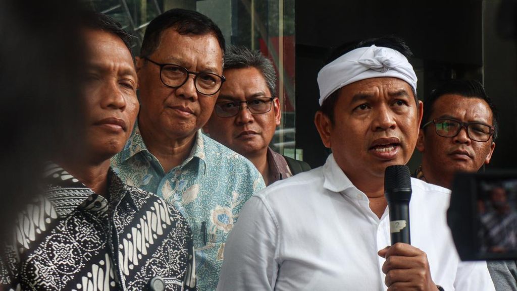 Gambar terkait Rumor Dedi Mulyadi Pindah Ke Psi Gerindra Buka Suara
