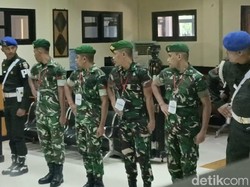 Oles Cabai di Luka Prada Lucky, 4 Prajurit TNI Dituntut 6 Tahun-Pecat