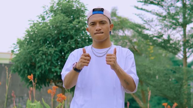 Stecu Stecu dari Faris Adam jadi satu-satunya dari Indonesia masuk daftar Top 10 lagu global TikTok 2025.