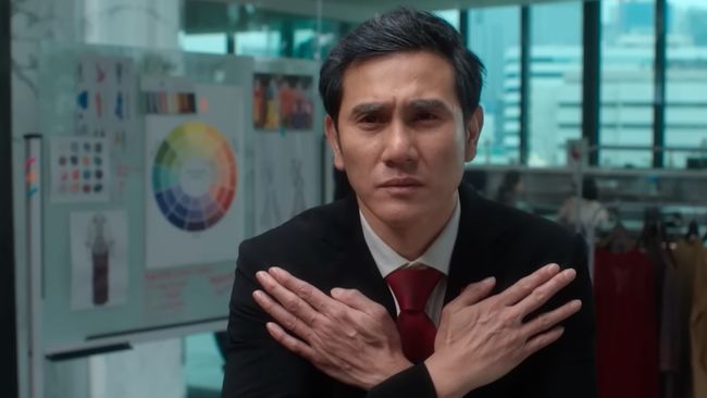 Vino G. Bastian menceritakan pengalamannya berperan sebagai aktor yang tidak bisa akting dalam film Lupa Daratan.