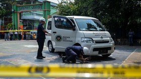 FOTO: Insiden Mobil MBG Tabrak Siswa SDN 01 Kalibaru, 21 Terluka