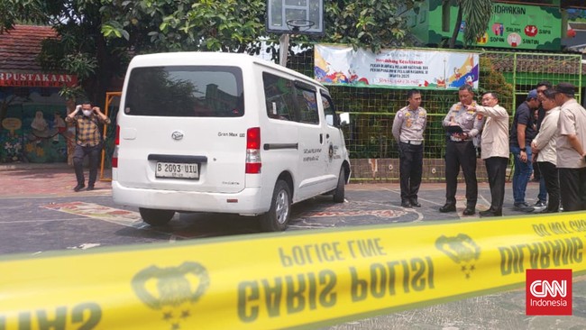 Korban mobil pengantar makan bergizi gratis di SDN 01 Kalibaru, Jakarta Utara, menjadi 22 korban. Polisi tingkatkan status kasus ke penyidikan.