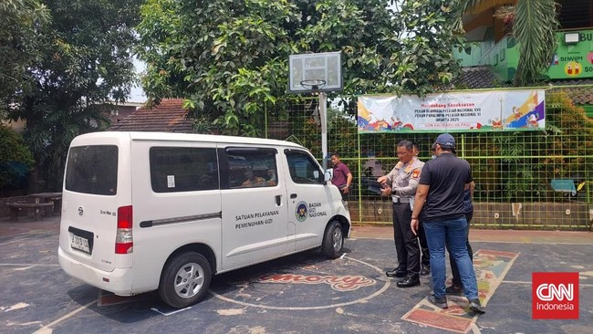 SDN 01 Kalibaru, Cilincing, Jakarta Utara memutuskan menghentikan kegiatan belajar mengajar usai insiden mobil milik SPPG menabrak kerumunan siswa.