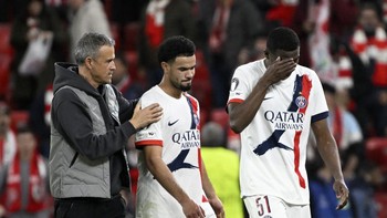 FOTO: Ketika Sang Juara Bertahan Tertahan