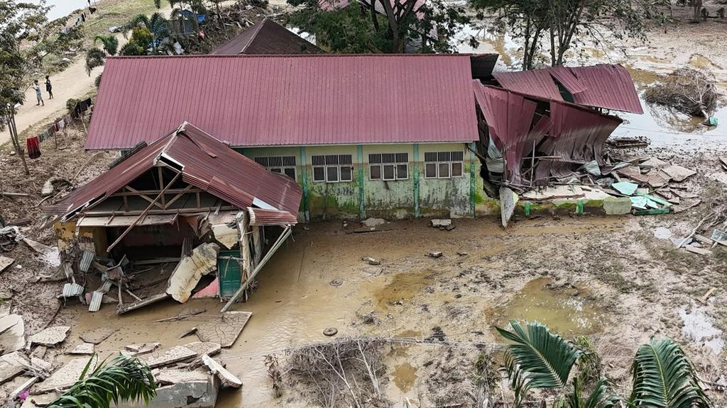 85 Persen Sekolah Terdampak Banjir Sumatra Sudah Bisa Beroperasi