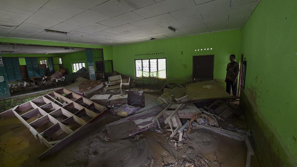 Kegiatan Belajar Sekolah di Lokasi Banjir Sumatra Mulai 5 Januari