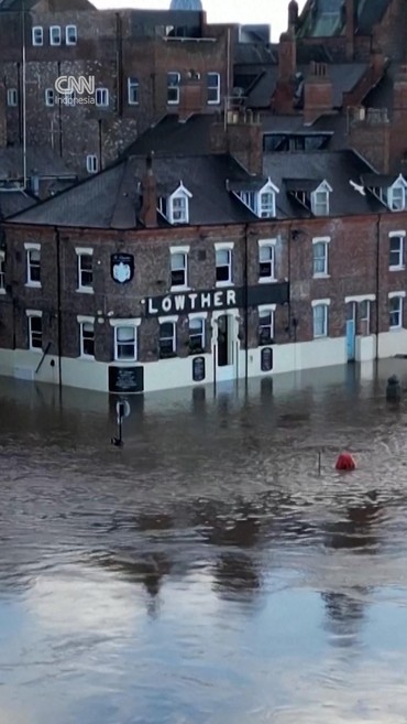 Penampakan Kota di Inggris Terendam Banjir Imbas Badai Bram