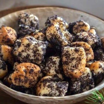 Mengenal Tradisi Lempar Puding, Perayaan Malam Natal di Slovakia