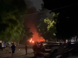 Video: Matel Tewas Dikeroyok Berujung Bentrok di Jaksel, Motor Dibakar