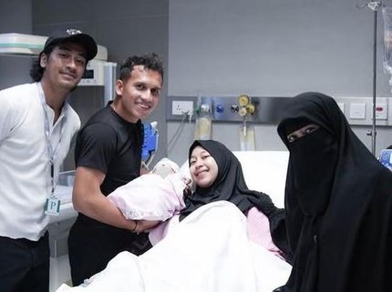 Adiba Khaza & Egy Maulana Sambut Anak Pertama, Umi Pipik Setia Dampingi saat Proses Persalinan