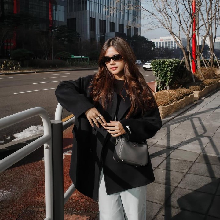 <p>Artis Audi Marissa memutuskan untuk liburan ke Korea Selatan jelang pergantian tahun. Audi sudah berada di Korea Selatan sejak awal Desember. Bunda satu anak ini pergi berlibur bersama teman-temannya. (Foto: Instagram @audimarissa)</p>