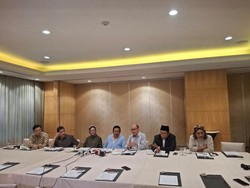 Bersihkan Kayu Gelondongan di Wilayah Bencana, Pemerintah Diminta Gandeng Swasta