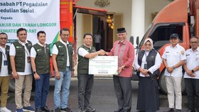 Pegadaian Salurkan Bantuan untuk Korban Banjir dan Longsor Sumbar