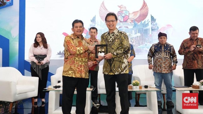 Peringatan UHC Day 2025 jadi momentum bagi pemerintah dan BPJS Kesehatan untuk perkuat komitmen layanan JKN melalui diskusi publik kesehatan nasional.