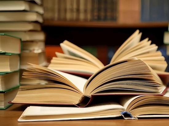 4 Novel Ini Menggugah Rasa dan Pikiran, Layak Dibaca Sekali Seumur Hidup