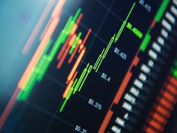 IHSG Melemah, Simak Aksi Korporasi dari SHIP dan FOLK Akhir 2025