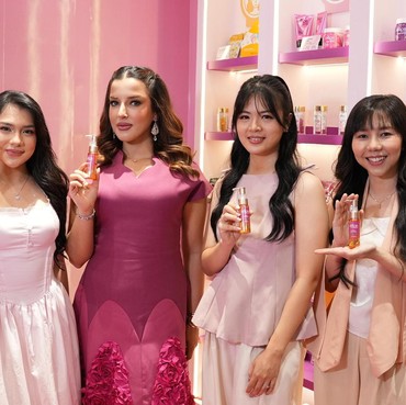 Davina Karamoy & Tasya Farasya Kompak Rawat Rambut Pakai Ellips Hair Serum Ultra Treatment