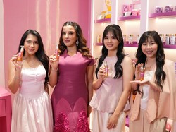 Davina Karamoy & Tasya Farasya Kompak Rawat Rambut Pakai Ellips Hair Serum Ultra Treatment