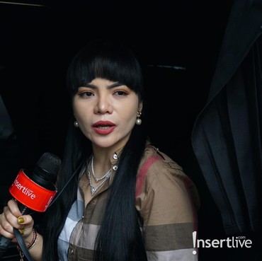 Dinar Candy Ungkap Pernah Ditawari Rp1 M untuk Kencan dengan Pria Tak Dikenal