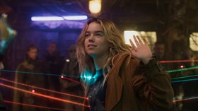 Milly Alcock sebagai Kara Zol-El dalam film Supergirl (2026). (DC/Warner Bros. Pictures)