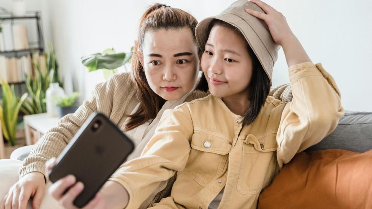 7 Cara Mengajari Anak Mengenali Emosi agar Tidak Mudah Tantrum