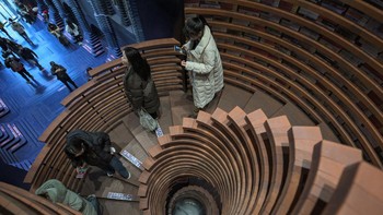 FOTO: Mengagumi Desain Artistik Toko Buku Tianjin di China