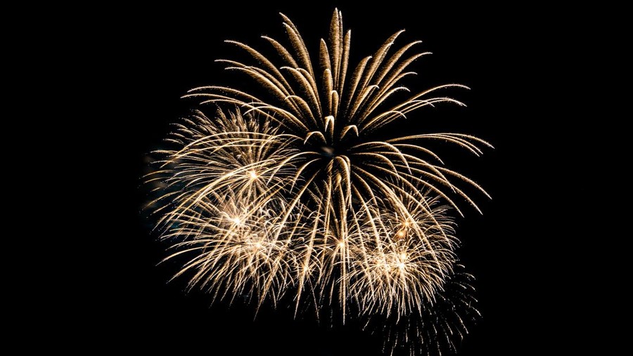 ilustrasi kembang api