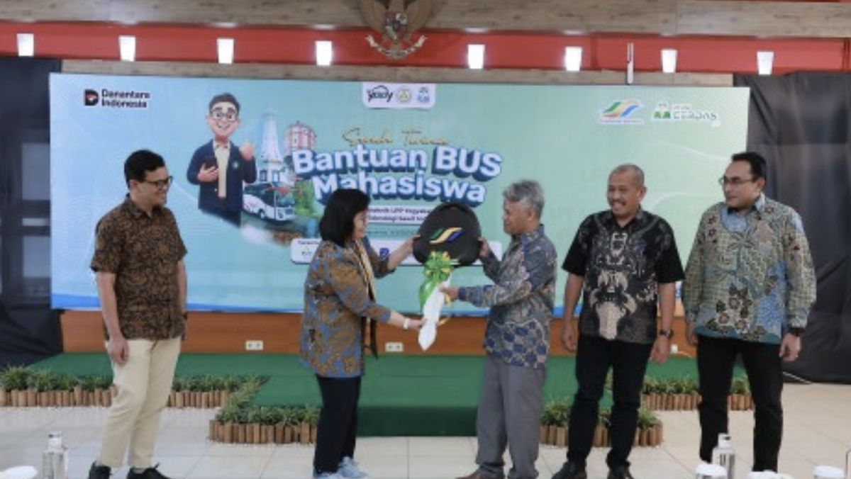 PTPN III Hibahkan Bus Ke Politeknik LPP Yogyakarta dan ITSI