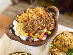 Roemah Kraton: Puas Makan Nasi Tungku hingga Nasi Campur ala Kraton di Tebet