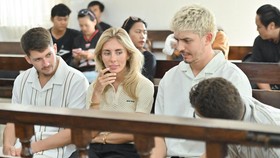 FOTO: Bonnie Blue Divonis Denda Rp200 Ribu di PN Denpasar