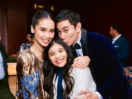 Terpopuler: Potret Vino G Bastian dan Marsha Timothy Bersama Sang Putri