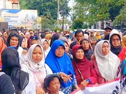 Warga Karawang Heran Tanah Leluhur Mendadak Masuk Plotting Developer