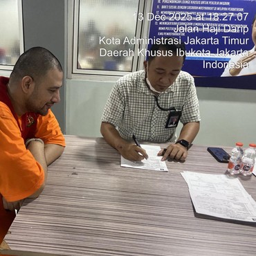 Penampilan Ammar Zoni Usai Dipindah ke Lapas Narkotika Jakarta