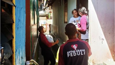 Bank Artha Graha Internasional Ambon Gelar Pasar Murah-Edukasi Ekonomi