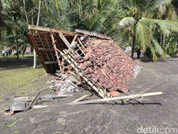 Banjir Lahar Semeru Meluas, 19 Rumah dan Masjid Rusak Parah