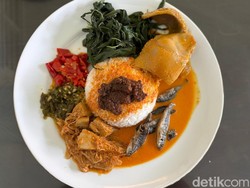 Begini Sensasi Makan di Rumah Makan Padang Viral dengan Bunker Rahasia!