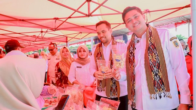 Bupati Klaten, Hamenang Wajar Ismoyo, ajak warga Desa Sumberejo aktif kelola sampah di kegiatan Sambung Rasa, forum dialog untuk aspirasi masyarakat.