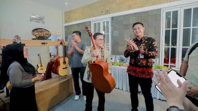 Kunjungan Mendag dinilai penting dalam memperkuat daya saing UMKM Klaten, serta membuka peluang untuk menembus pasar global.