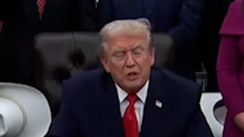 Trump Respons Foto-foto Circle Epstein yang Dirilis Partai Demokrat