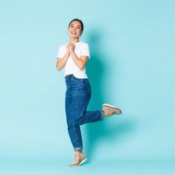 5 Zodiak yang Dikenal Paling Santai, Tak Pernah Ketakutan Menyambut Tahun Baru!