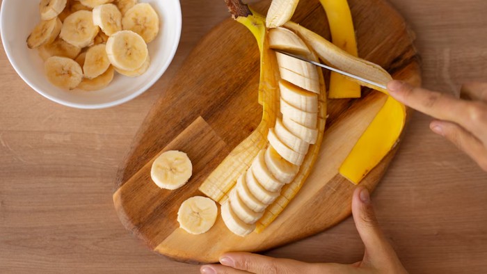 5 Buah yang Sebaiknya Tidak Dikonsumsi di Malam Hari, Hindari Sebelum Tidur!