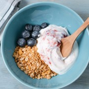 5 Makanan yang Baik dan Tidak Baik Dikonsumsi dengan Yogurt, Bolehkah Dicampur Nasi?