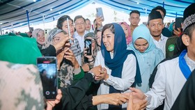 Kemkomdigi Salurkan 6,5 Ton Sembako untuk Korban Banjir Deli Serdang