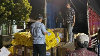Bahlil Kirim 250 Tenda untuk Warga Batangtoru