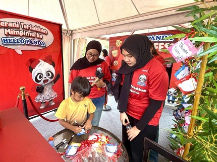 Keseruan Family Charity Fun Run Miles of Smiles bersama Wilio, Si Kecil Tuliskan Impian di Pohon Harapan Hello Panda