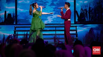 FOTO: Kolaborasi Raisa, Ayu Ting Ting, Fajar Noor di HUT Transmedia 24