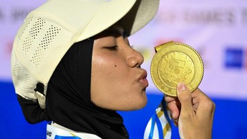 Berita Panas dari Dunia Sport CNN : FOTO: Muda, Cepat, dan Sumbang Emas