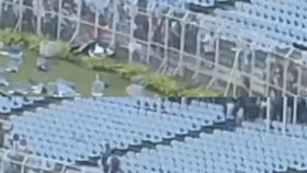 Messi Cuma 'Nongol' 20 Menit di Stadion, Fans di India Ricuh