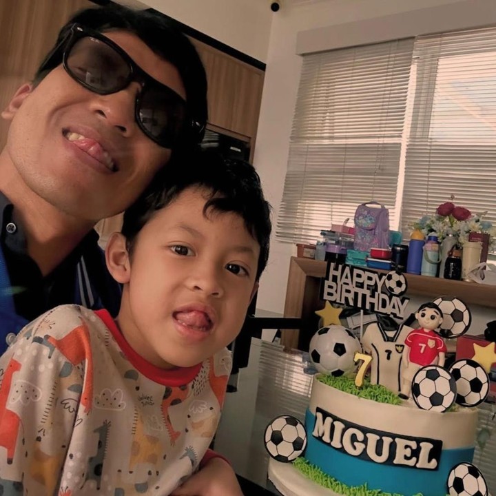 <p>"7 tahun. Selamat ulang tahun Miguel Gegoy sayangku," tulis Desta melalui unggahannya di Instagram. (Foto: Instagram @desta80s)</p>